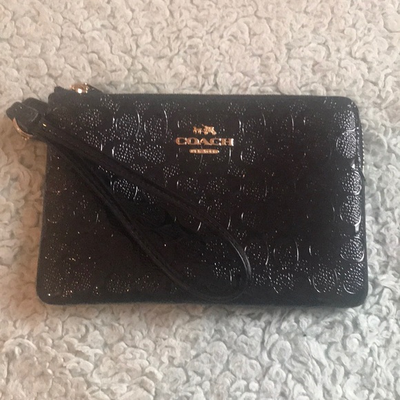 coach wristlet - Picture 2 of 4